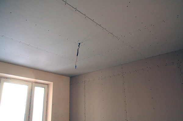 Потолок из гипсокартона своими руками: инструкция по монтажу и тонкости процесса