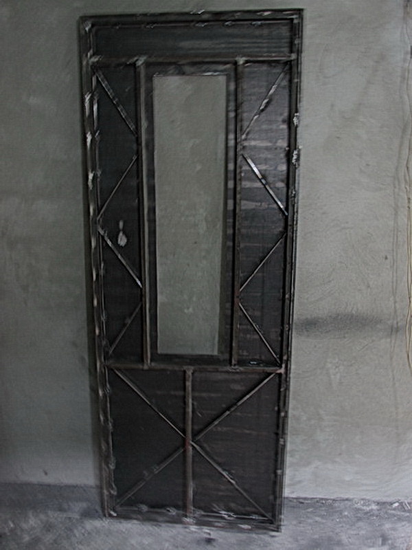 Поэтапное изготовление входных металлических дверей