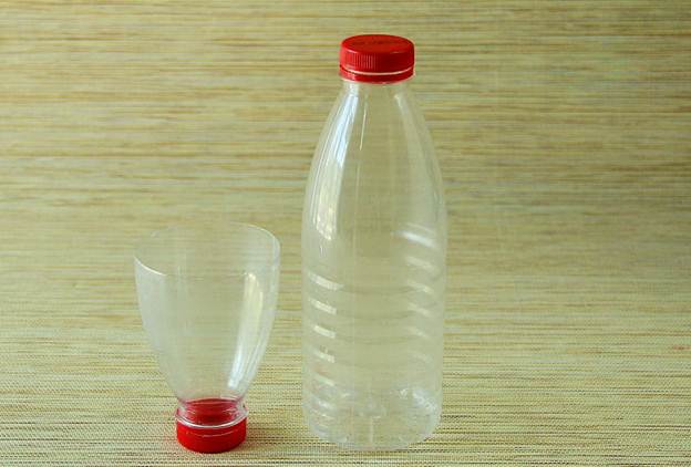 Пластиковая бутылка